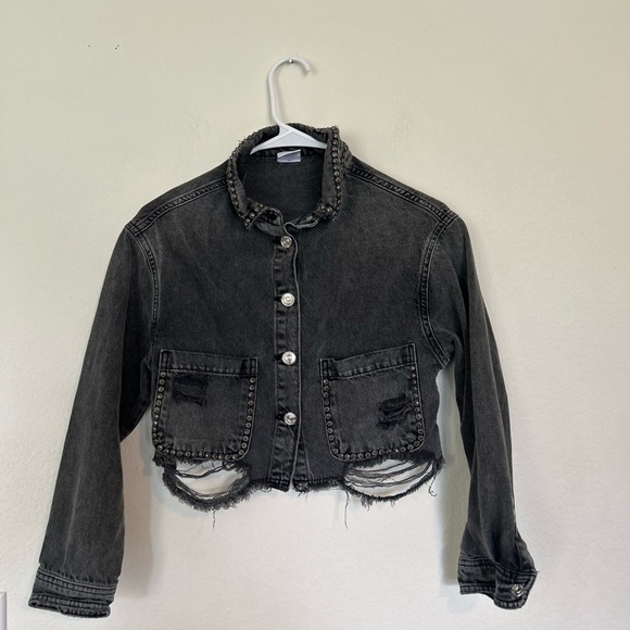 Zara 11/12 Girls Distressed Black Denim Jacket Embellished Studded Detail - Picture 1 of 10